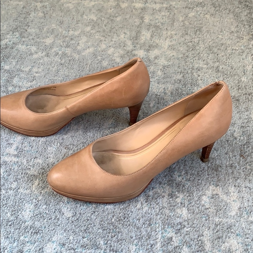 Cole Haan nude Platform pumps, in great condition